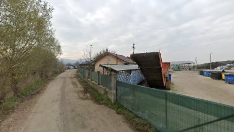 Adăpostul de Câini — fotografie de copertă