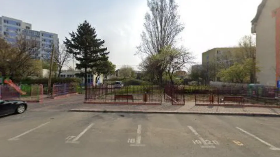 Fotografia de copertă a listării