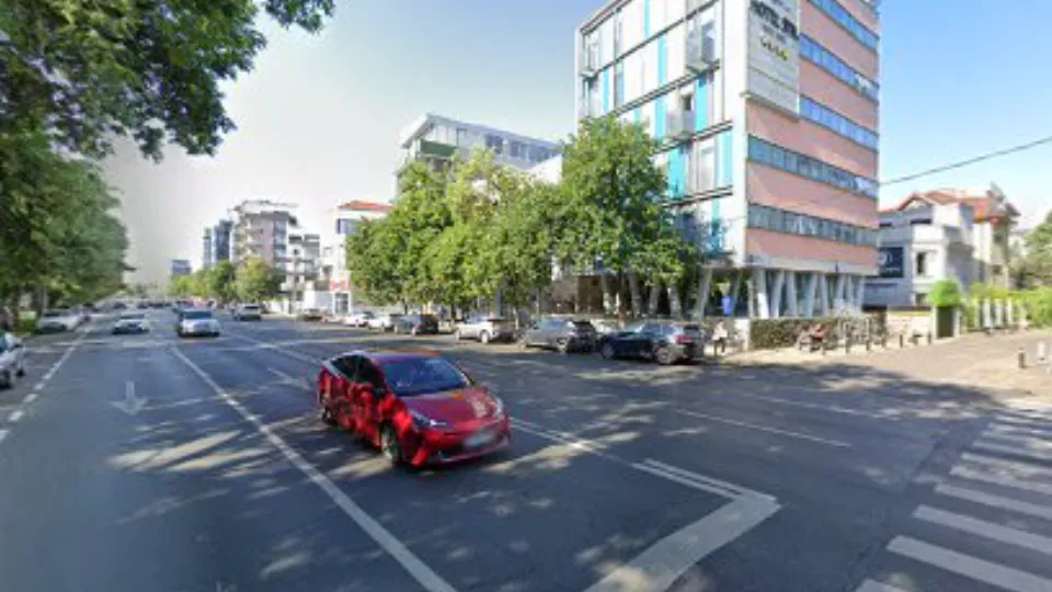 Fotografia de copertă a listării