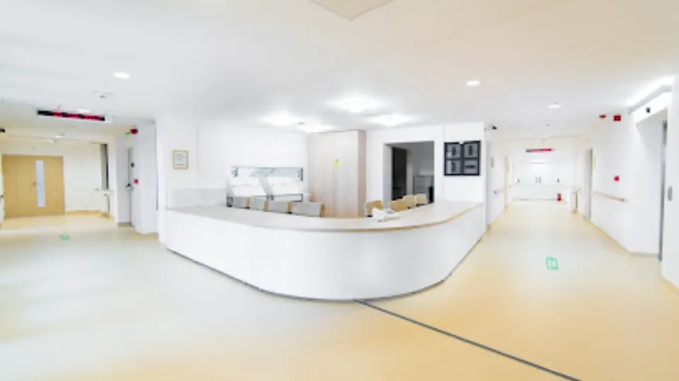 Hospice Hope Bucharest — fotografie de copertă