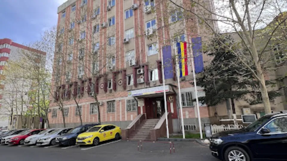 Fotografia de copertă a listării
