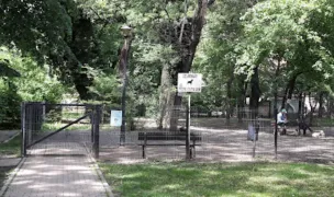 Spațiu de joacă pentru câini — Parcuri pentru Câini, Sectorul 1, București