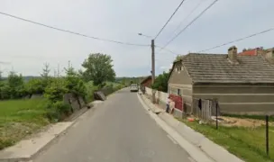 Street Almaș — Adăposturi Animale, Covasna