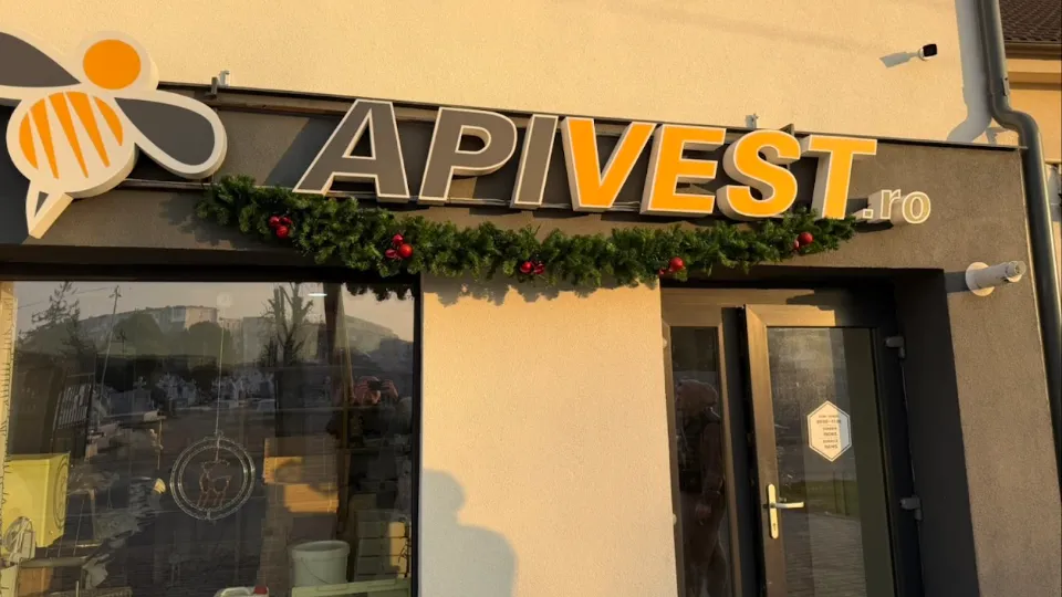 APIVEST.ro - Magazin apicol — fotografie de copertă