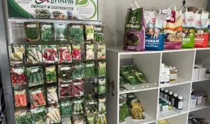 Vela’s PET SHOP — Pet Shop, România