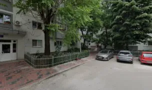 WoofWoof Petsitter — Pet Sitting la Domiciliu, Sectorul 3, București