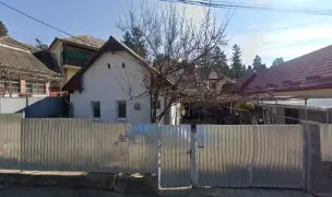Canisa Ade-Box — Crescători Câini, Turda, Cluj