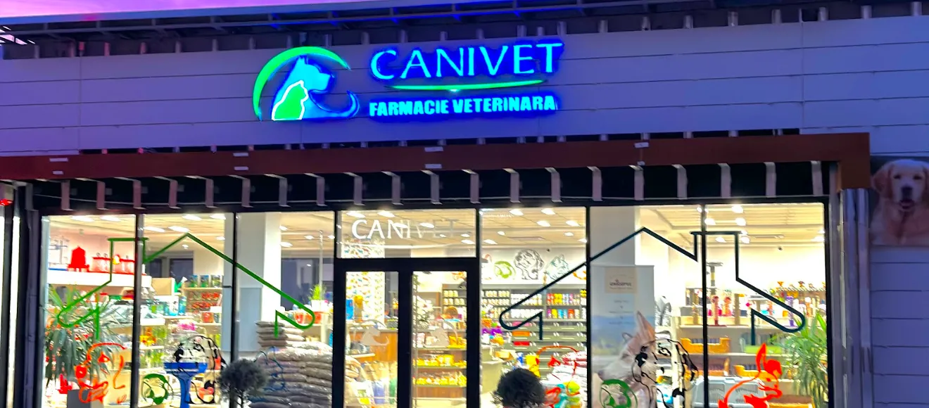 CANIVET — fotografie de copertă